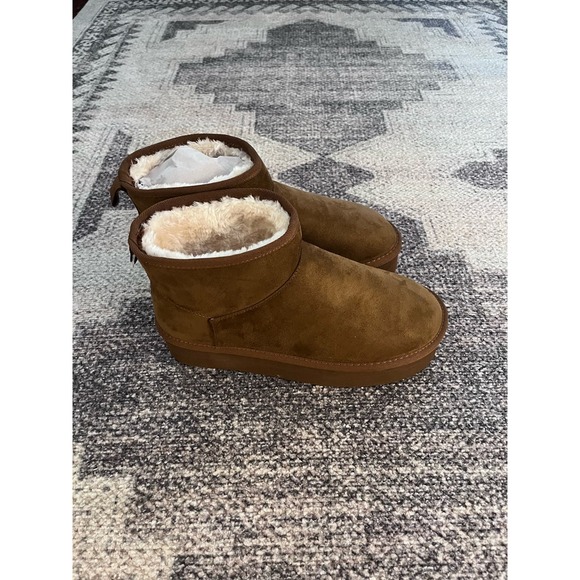 New! Union Bay Sabina Chestnut Platform Booties - Picture 3 of 5